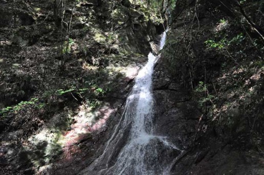 龍門寺跡と龍門滝